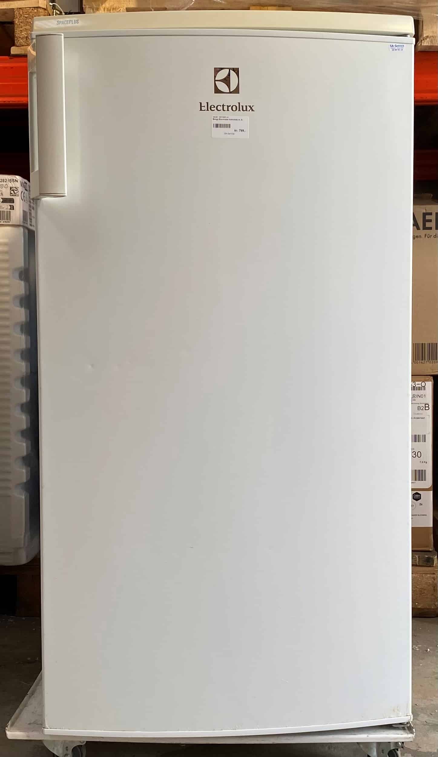 Brugt Electrolux køleskab m. boks 100.091
